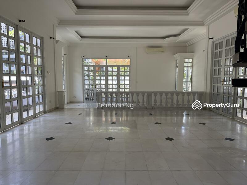 For Rent - ⭐️⭐️LANDED7772 @ QUIET & SPACIOUS BUNGALOW MOUNTBATTEN