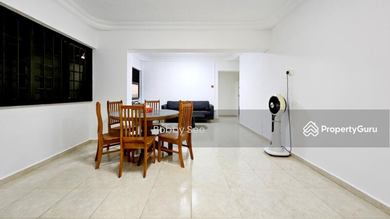 Entrance and Dining Area