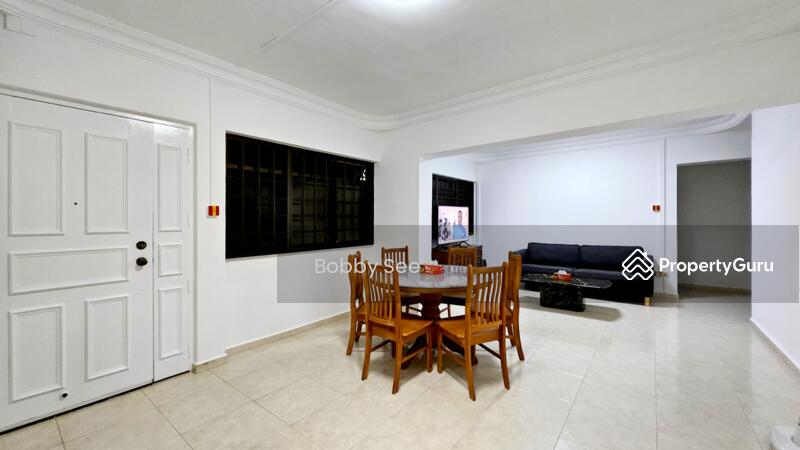 Entrance and Dining Area