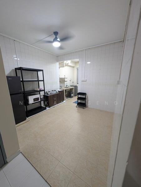 For Rent - 142 Pasir Ris Street 11