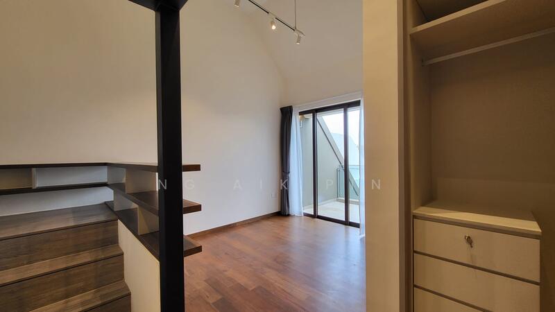 Level 2 Bedroom