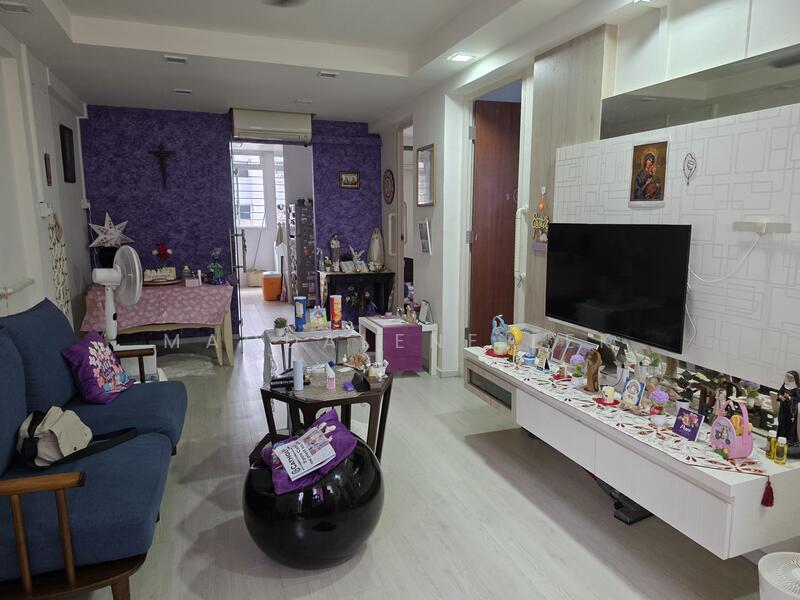 For Sale - 652 Hougang Avenue 8