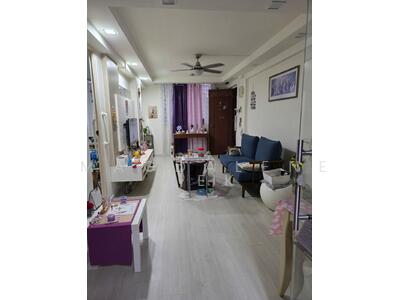 For Sale - 652 Hougang Avenue 8