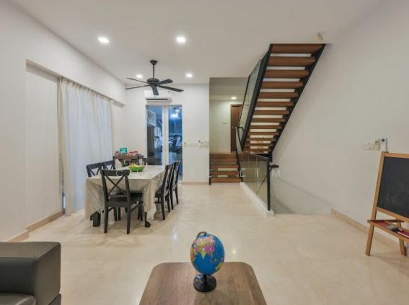 For Sale - Estrivillas