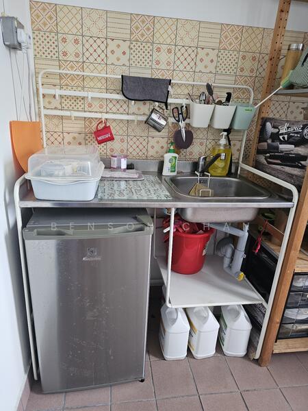 Lian Cheong Industrial Building, 12 Little Road, 3,500 sqft, Light Industrial (B1) For Rent, by Benson Chan, 60102536 - Kitchen - CommercialGuru.com.sg