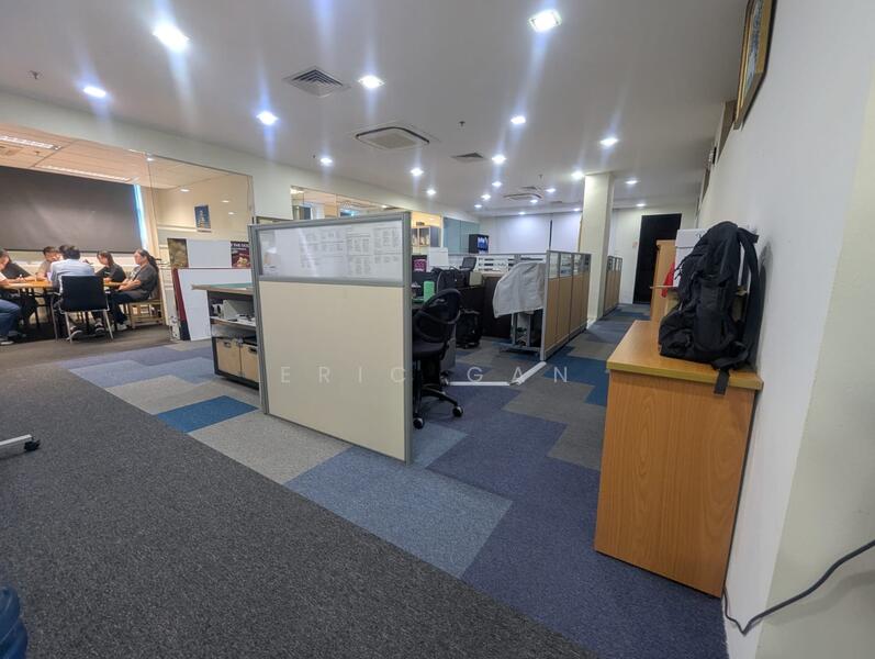 EPL Building, 1100 Lower Delta Road, 3,200 sqft, Light Industrial (B1) For Rent, by Eric Gan, 60102581 - 3,200s sqft, 3rd floor Unit - CommercialGuru.com.sg