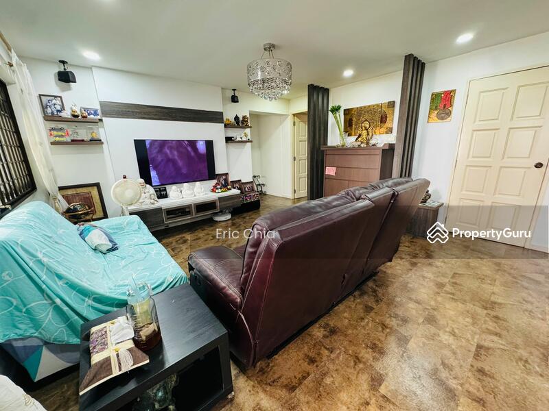 For Sale - 212 Pasir Ris Street 21