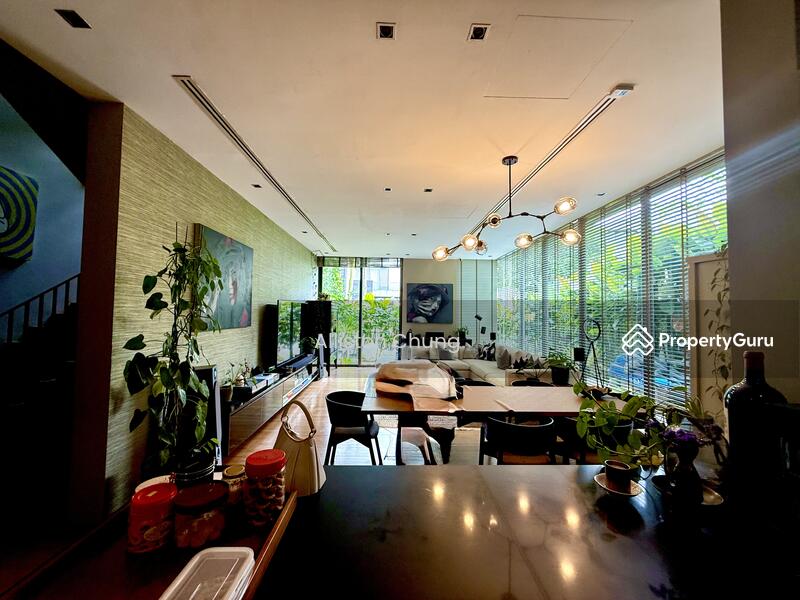 For Sale - Mont Timah