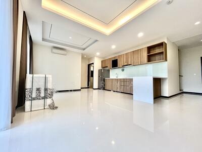 For Rent - Weave Residences - East Coast