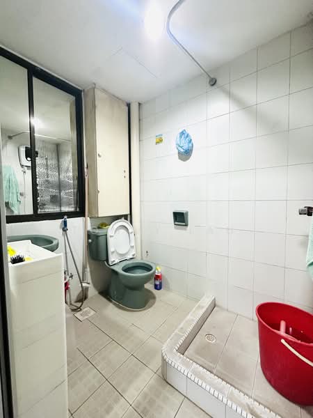 90A Ceylon road, Ceylon Road, East Coast / Marine Parade, Room Rental, 200 sqft, Apartment For Rent, by Tommy Lau, 60102995 - Bathroom - PropertyGuru.com.sg