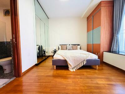 For Sale - Clydes Residence