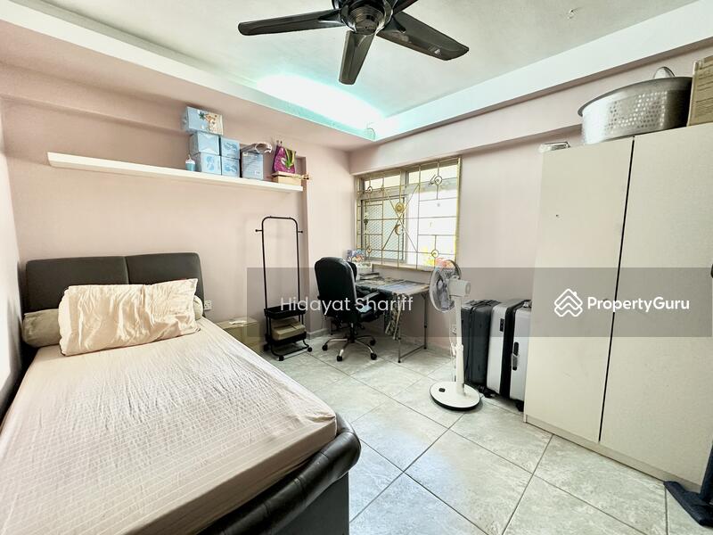 For Sale - 734 Jurong West Street 73