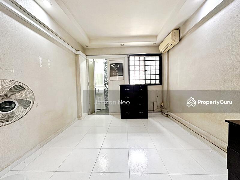 For Sale - 511 Hougang Avenue 10