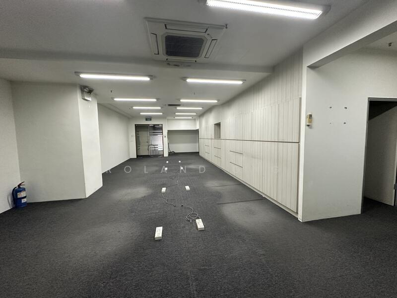 Ubi Techpark, 10 Ubi Crescent, 1,539 sqft, Light Industrial (B1) For Sale, by Roland Ong, 60103228 - Hallway - CommercialGuru.com.sg
