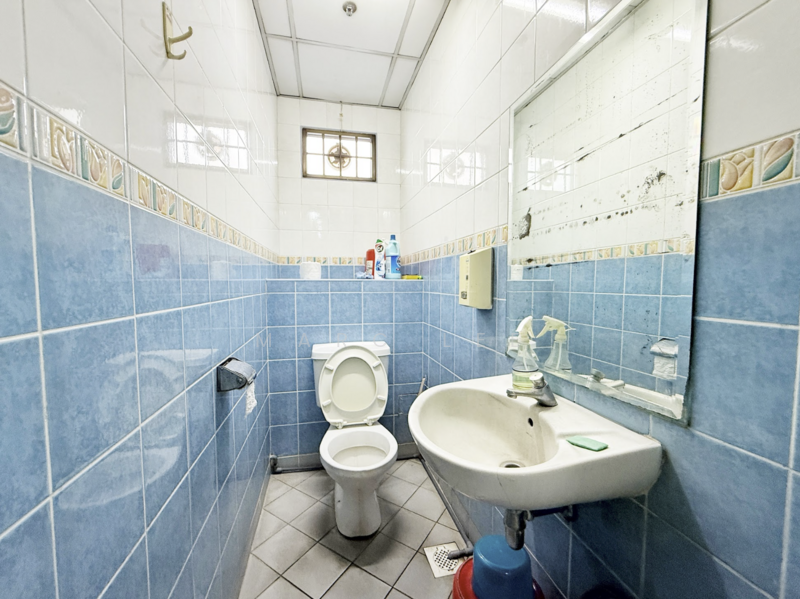 Ground Floor | High Ceiling | Low Cost @ Ubi, Ubi, Eunos / Geylang / Paya Lebar, 3,000 sqft, Light Industrial (B1) For Sale, by Marc Lee, 60103271 - CommercialGuru.com.sg
