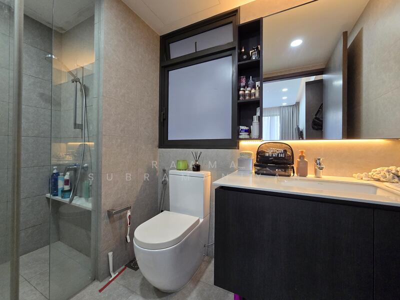 For Sale - iNz Residence