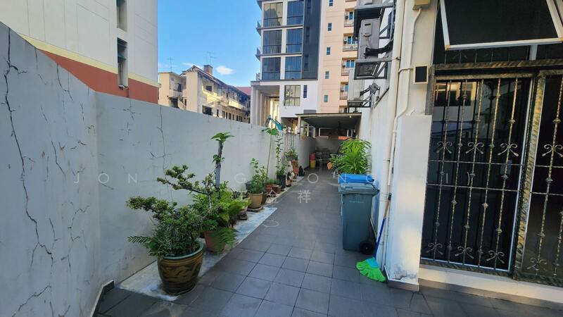 40A Lorong 6 Geylang, 40A Lorong 6 Geylang, 4,000 sqft, Shop / Shophouse For Sale, by Jon Ong (Onglai) 王金祥, 60103382 - Corridor - CommercialGuru.com.sg
