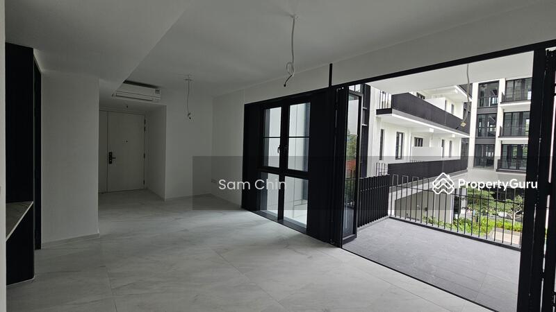 For Rent - Royal Hallmark