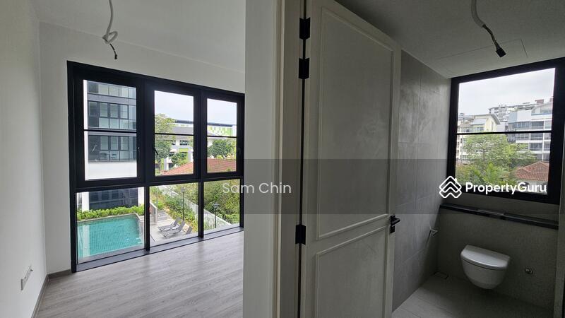 For Rent - Royal Hallmark