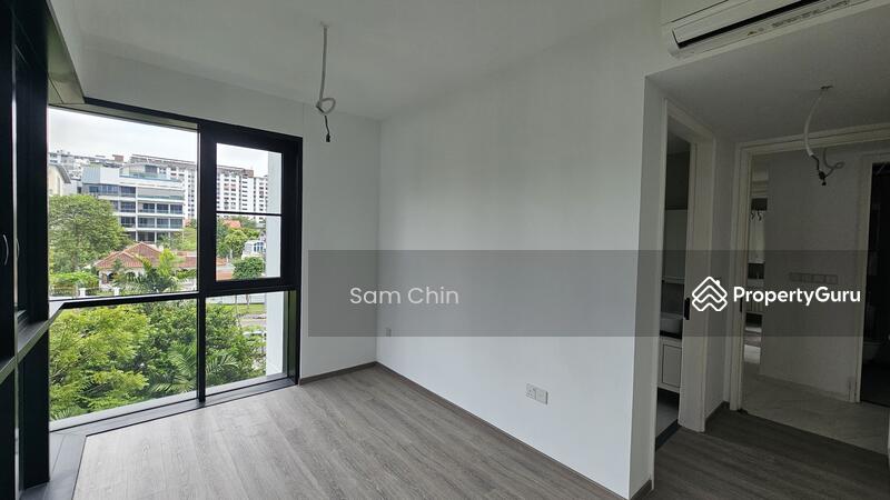 For Rent - Royal Hallmark