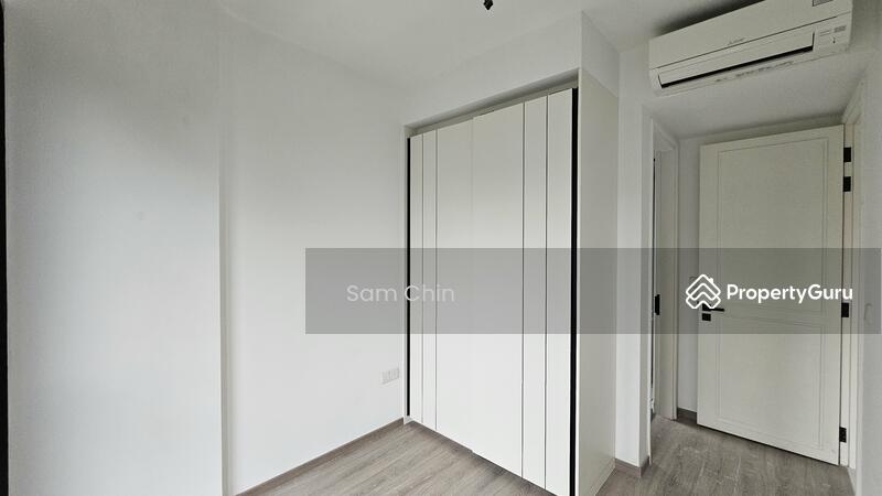 For Rent - Royal Hallmark