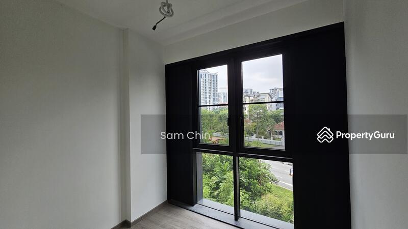 For Rent - Royal Hallmark