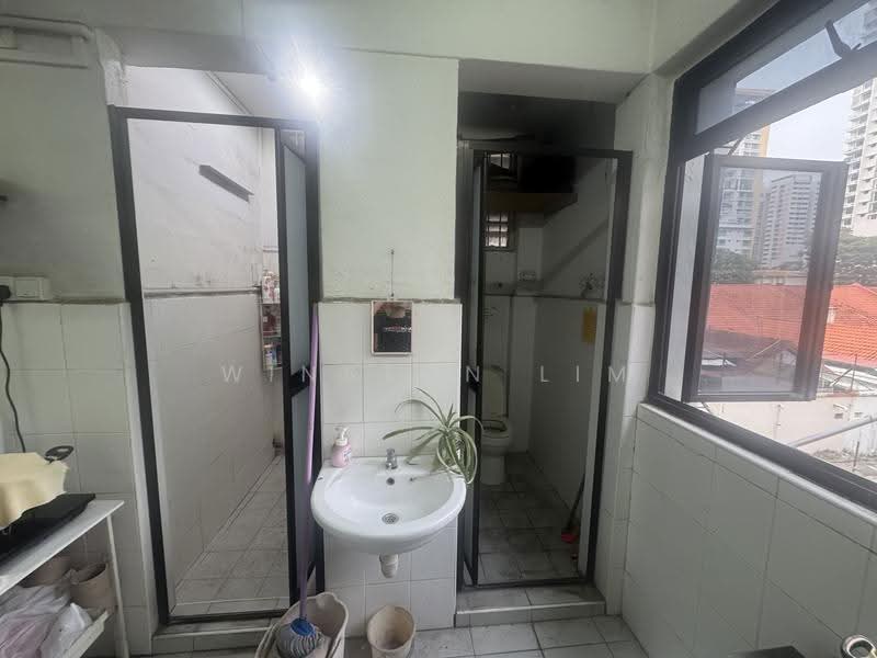2 Balestier Road, 2 Balestier Road, Balestier / Toa Payoh, Room Rental, 150 sqft, HDB Flat For Rent, by Winston Lim, 60103405 - Bathroom - PropertyGuru.com.sg