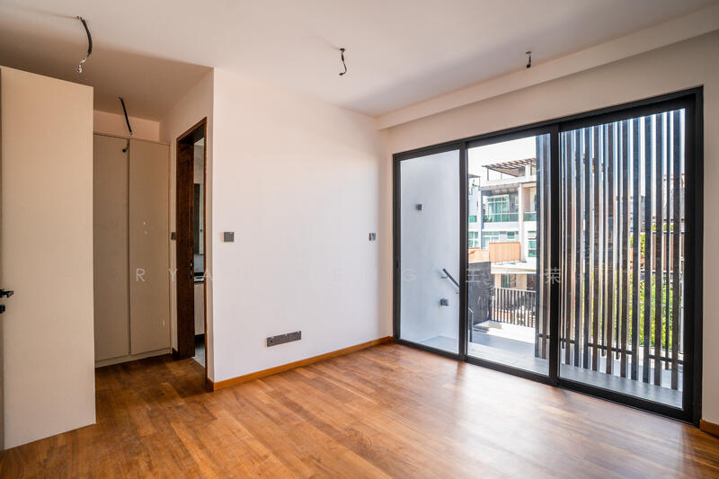 Brand New Luxurious 3.5 Sty Semi-D with Lift - Move-In Ready! Semi-Detached House For Sale at S$ 6,800,000 | PropertyGuru Singapore