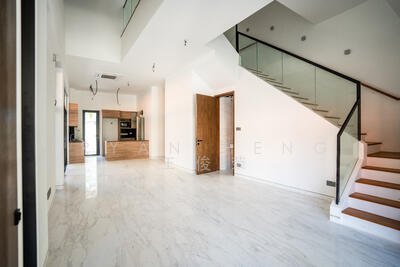 For Sale - Brand New Luxurious 3.5 Sty Semi-D with Lift - Move-In Ready!