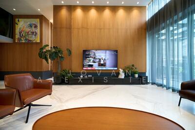 For Sale - D27 Semi-D, Well Maintained, Wide Frontage