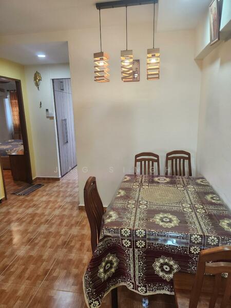 345 Yishun Avenue 11, 345 Yishun Avenue 11, 2 Bedrooms, 797 sqft, HDB Flat For Rent, by Jag Singh, 60103473 - Dining Room - PropertyGuru.com.sg