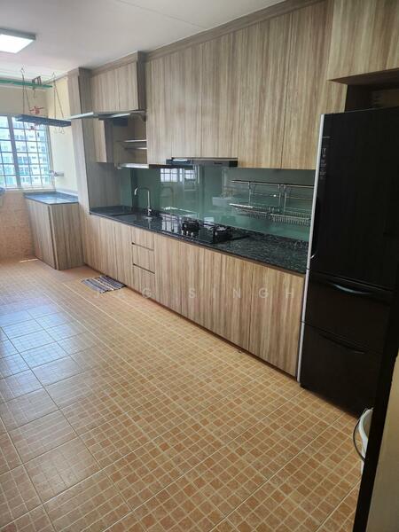 345 Yishun Avenue 11, 345 Yishun Avenue 11, 2 Bedrooms, 797 sqft, HDB Flat For Rent, by Jag Singh, 60103473 - Kitchen - PropertyGuru.com.sg