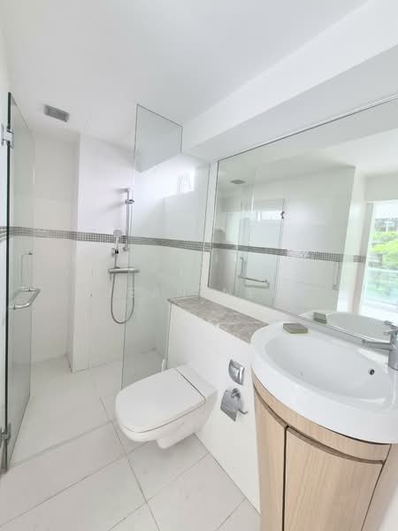 One-North Residences, 9 One-North Gateway, 2 Bedrooms, 1,281 sqft, Apartment For Rent, by Jean Neo, 60103499 - Bathroom - PropertyGuru.com.sg