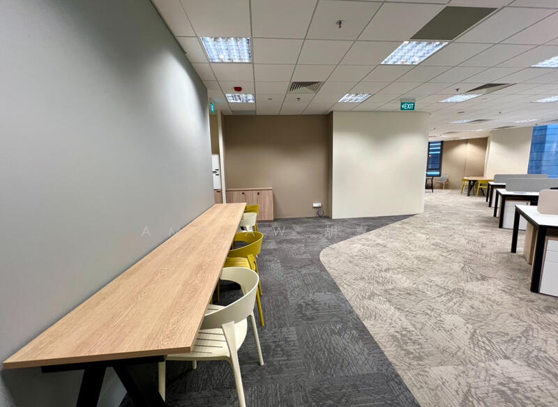 RAFFLES PLACE | Newly Fitted Office | Sheltered to MRT Station |, Raffles Place MRT, 2,099 sqft, Office For Rent, by Amy Aw 胡嘉薇, 60103538 - CommercialGuru.com.sg