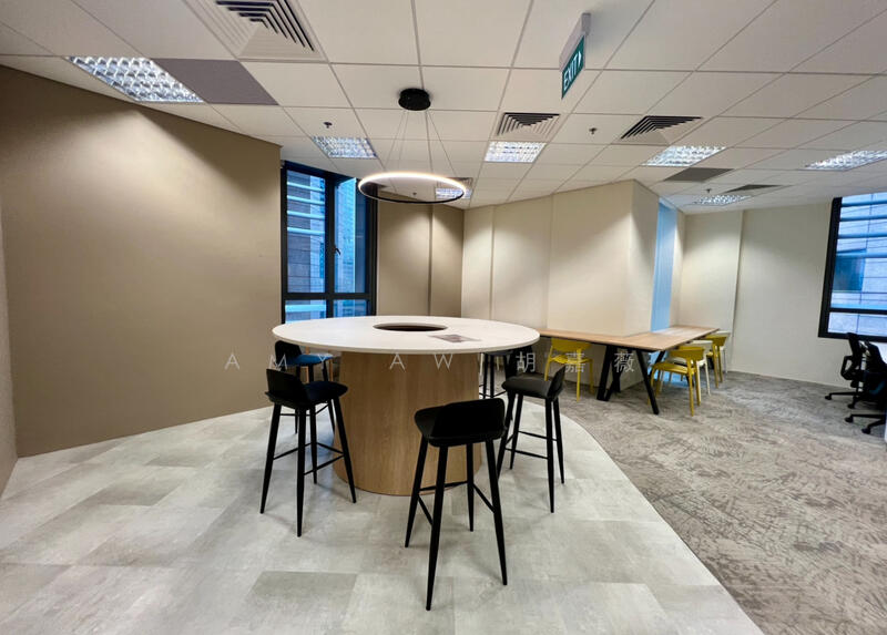 RAFFLES PLACE | Newly Fitted Office | Sheltered to MRT Station |, Raffles Place MRT, 2,099 sqft, Office For Rent, by Amy Aw 胡嘉薇, 60103538 - CommercialGuru.com.sg