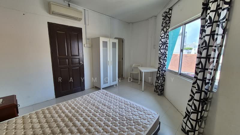Master Room near Aljunied MRT, , Room Rental, 200 sqft, Shophouse For Rent, by Raymond Tay, 60103563 - Bedroom - PropertyGuru.com.sg