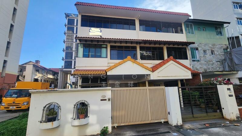 40 Lorong 6 Geylang, 40A Lorong 6 Geylang, 5 Bedrooms, 4,000 sqft, Corner Terrace For Sale, by Jon Ong (Onglai) 王金祥, 60103609 - Exterior - PropertyGuru.com.sg