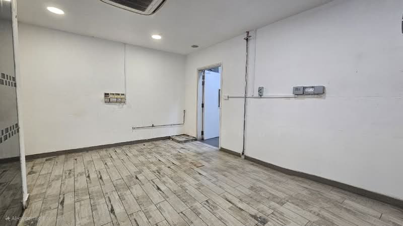 LORONG 8 TOA PAYOH, LORONG 8 TOA PAYOH, Balestier / Toa Payoh, 1,102 sqft, Other Retail For Rent, by Carol Phui, 60103647 - CommercialGuru.com.sg
