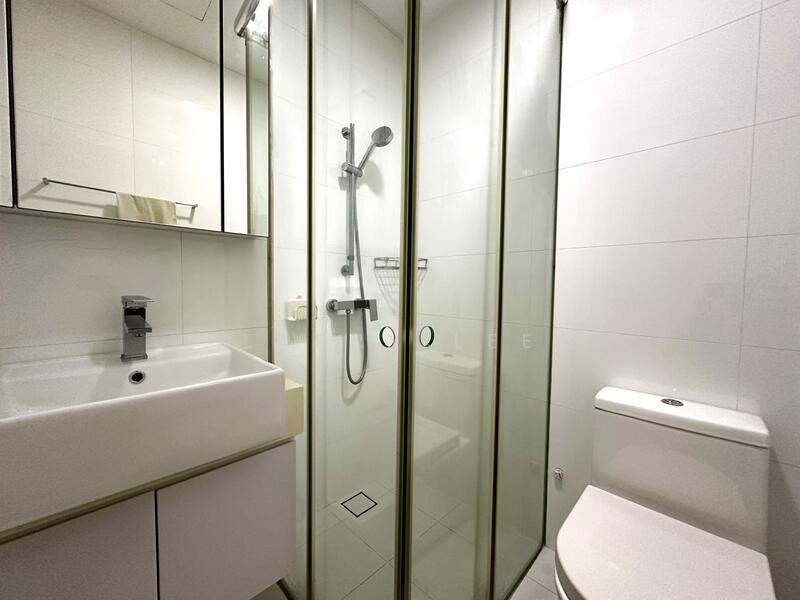 #1 Loft, 1 Lorong 24 Geylang, 2 Bedrooms, 549 sqft, Apartment For Rent, by Larry Lee, 60103822 - Bathroom - PropertyGuru.com.sg