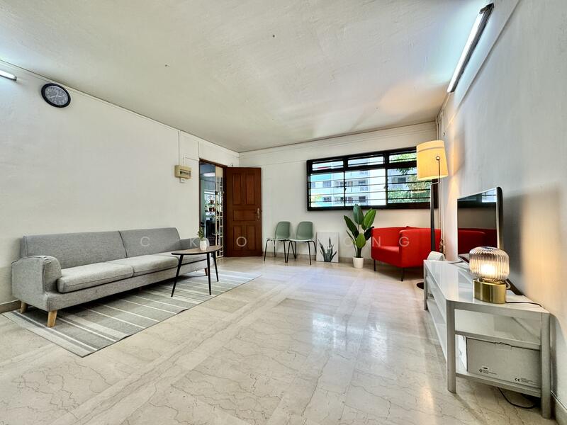 For Sale - 302 Clementi Avenue 4