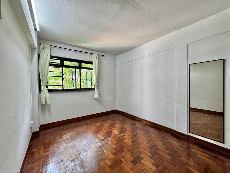 For Sale - 302 Clementi Avenue 4
