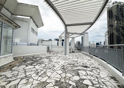 For Sale - The Aston