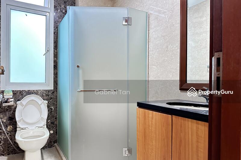 Common Bathroom (Current)