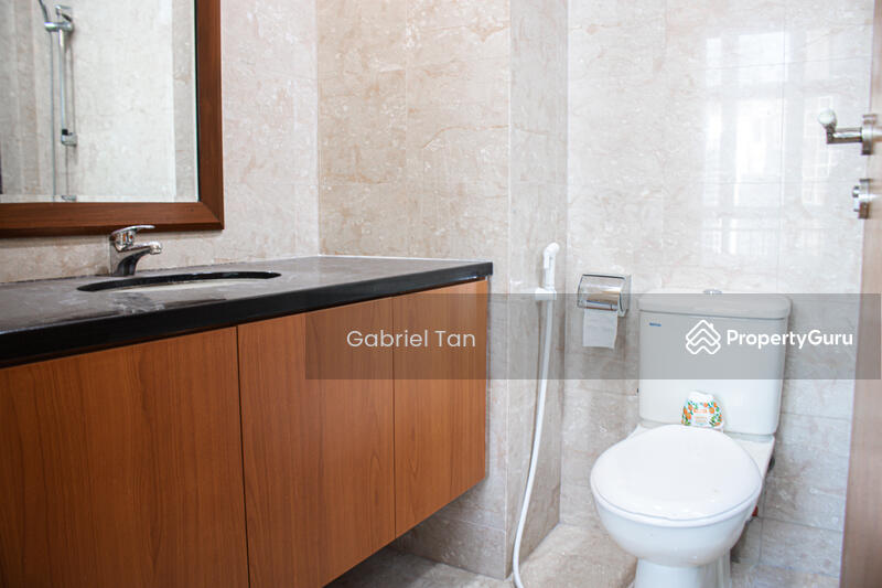 Master Bathroom (Current)