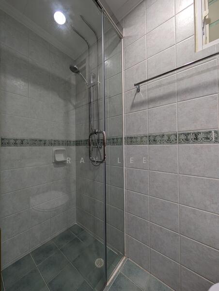 Emerald Garden, 33 Club Street, Room Rental, 150 sqft, Condominium For Rent, by Ray Lee, 60104118 - Bathroom - PropertyGuru.com.sg