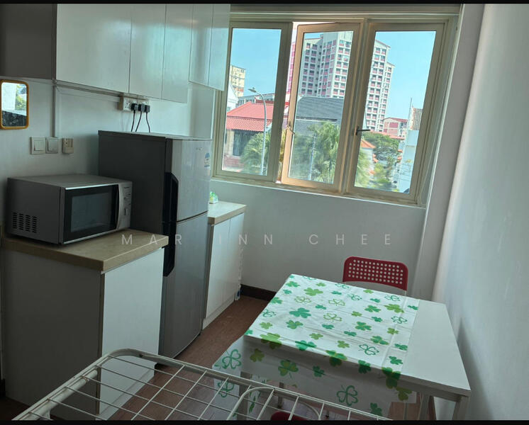 10 LENGKONG DUA - near Kembangan MRT, Lengkong Dua, Room Rental, 180 sqft, Terraced House For Rent, by Mar Inn Chee, 60104257 - Kitchen - PropertyGuru.com.sg