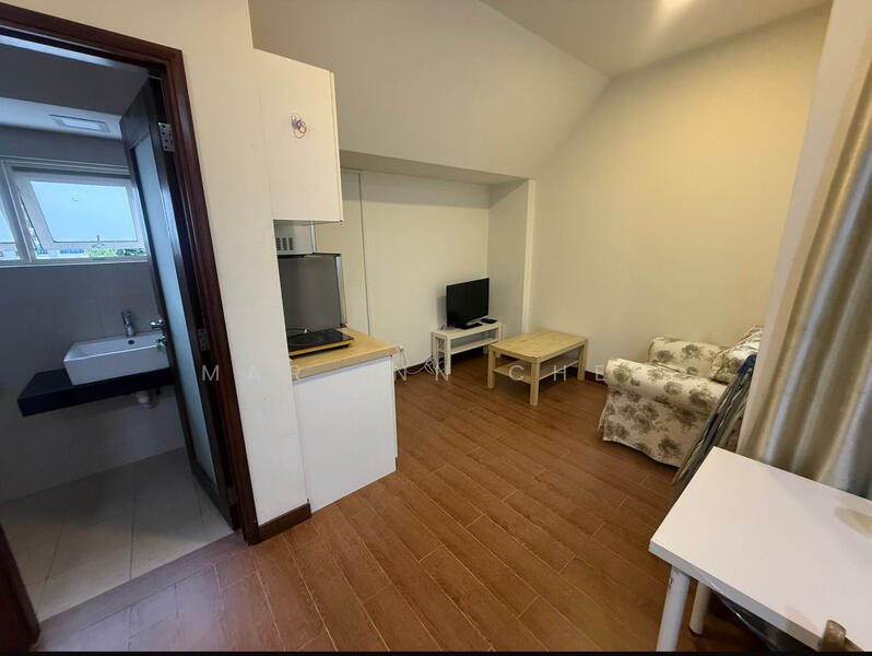 10 LENGKONG DUA - near Kembangan MRT, Lengkong Dua, Room Rental, 180 sqft, Terraced House For Rent, by Mar Inn Chee, 60104257 - Living Room - PropertyGuru.com.sg