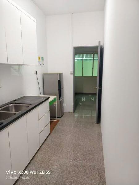 10 LENGKONG DUA - near Kembangan MRT, Lengkong Dua, Eunos / Geylang / Paya Lebar, Room Rental, 200 sqft, Terraced House For Rent, by Mar Inn Chee, 60104257 - Kitchen - PropertyGuru.com.sg