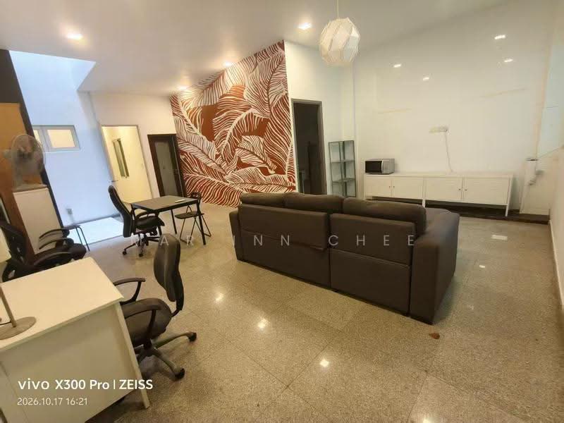 10 LENGKONG DUA - near Kembangan MRT, Lengkong Dua, Eunos / Geylang / Paya Lebar, Room Rental, 200 sqft, Terraced House For Rent, by Mar Inn Chee, 60104257 - Living Room - PropertyGuru.com.sg