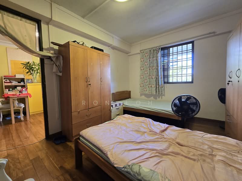 1 Bedok South Avenue 1, 1 Bedok South Avenue 1, 2 Bedrooms, 635 sqft, HDB Flat For Sale, by Ron Loh, 60104278 - Bedroom - PropertyGuru.com.sg